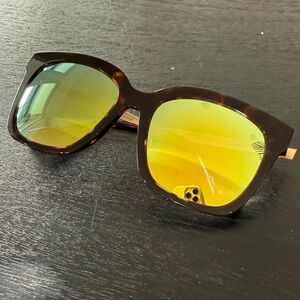 DIFF Bella Tortoise Shell Sunglasses with Yellow Gold Lenses